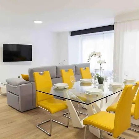 Modern And New 3 Beds, 2 Bath,ac Apartment