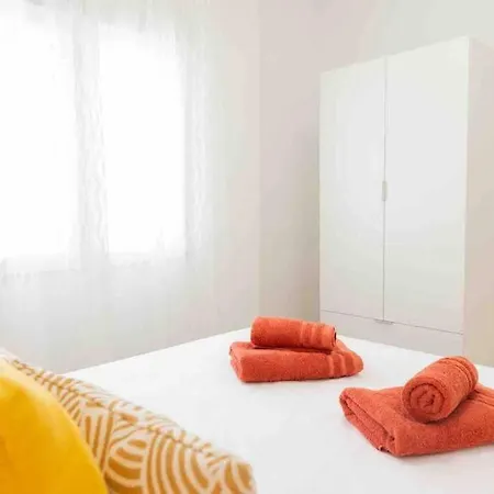 Apartment Modern And New 3 Beds, 2 Bath,ac *